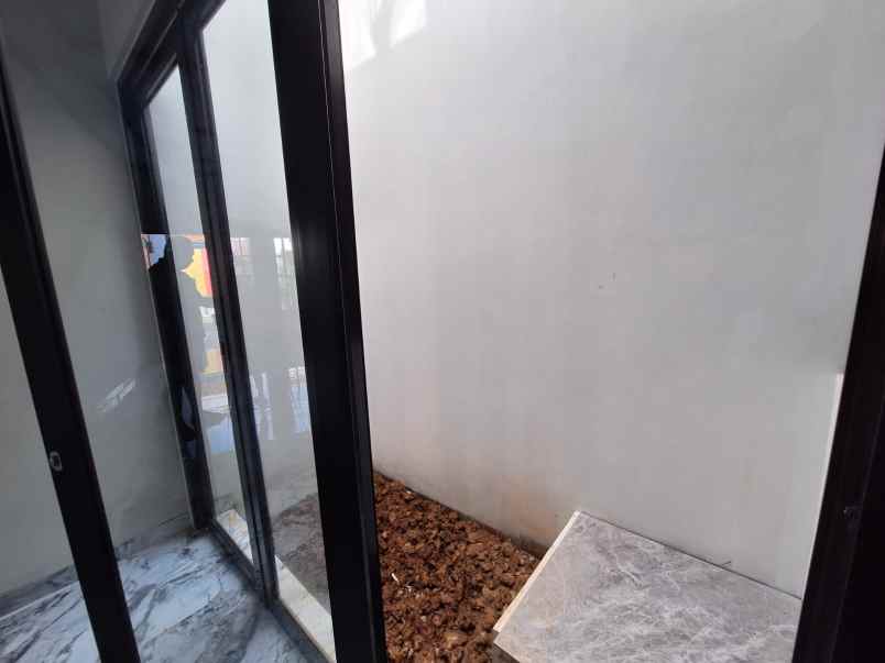 dijual rumah bukit cinere raya gandul