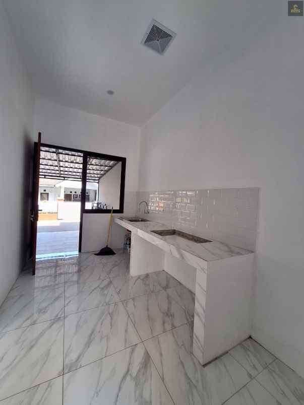 dijual rumah bukit nusa indah ciputat