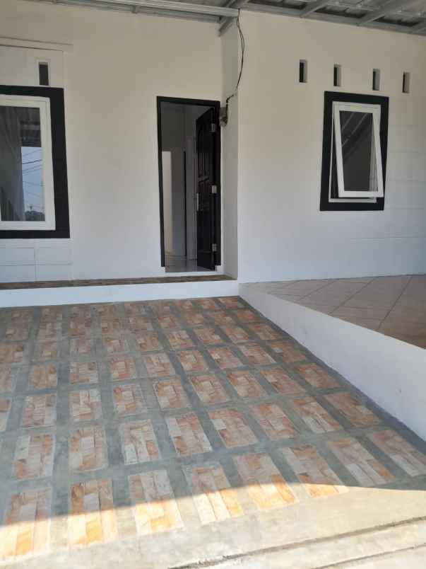 dijual rumah bukit rancamaya residence