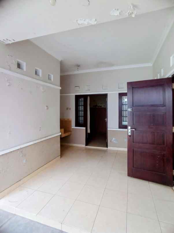 dijual rumah candi gebang