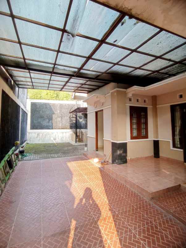 dijual rumah candi gebang