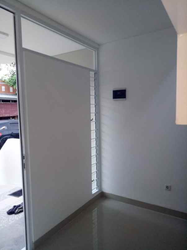 dijual rumah cantik minimalis dp 0 di cilodong