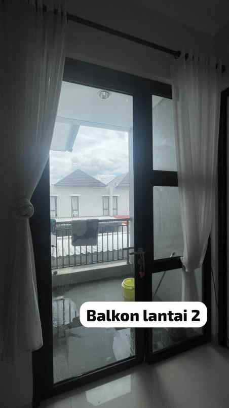 dijual rumah cherry ville grand wisata