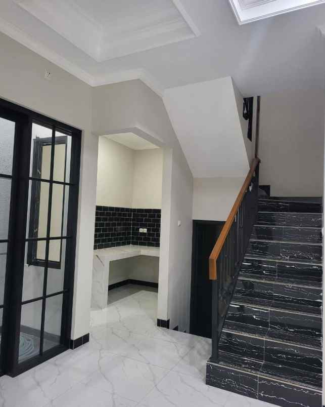 dijual rumah cibubur