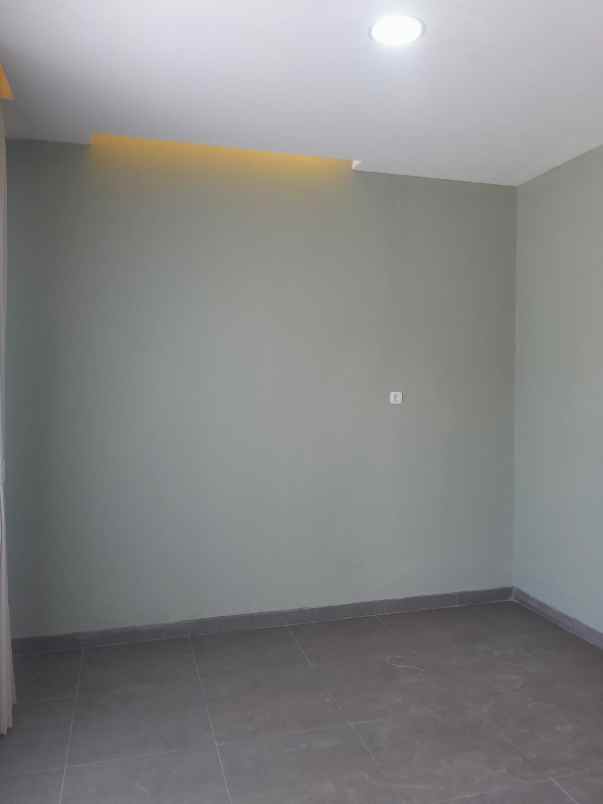 dijual rumah ciganitri