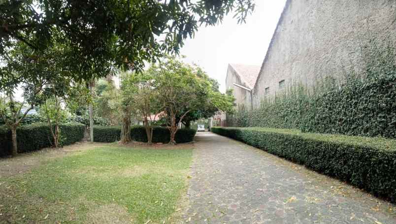 dijual rumah cihanjuang