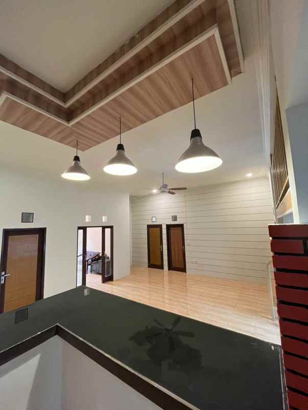 dijual rumah cijagra situsari situ