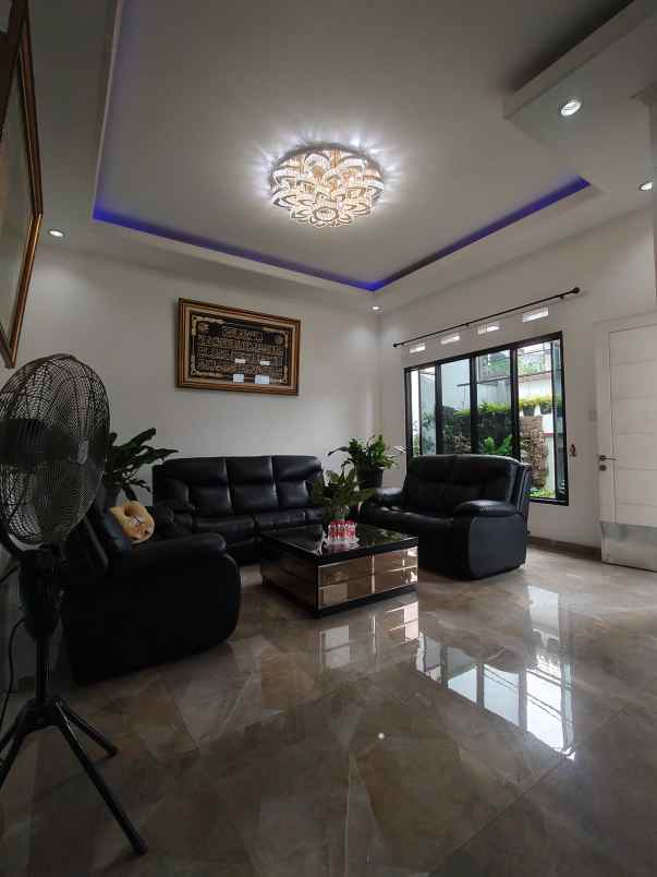 dijual rumah cilangkap cipayung jaktim