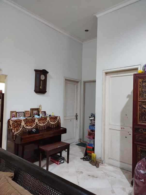 dijual rumah cimalaya cideng gambir