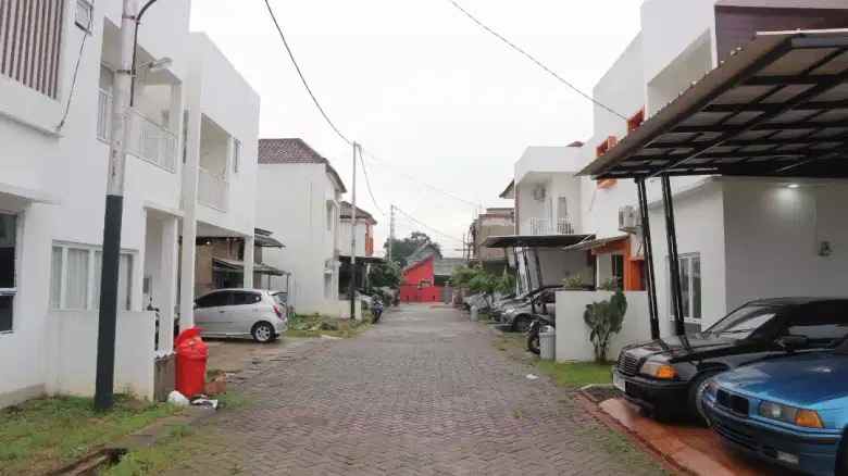 dijual rumah cimanggis depok