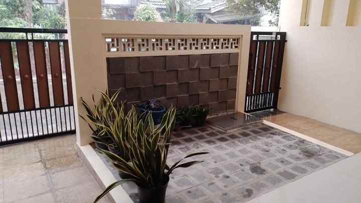 dijual rumah cinere