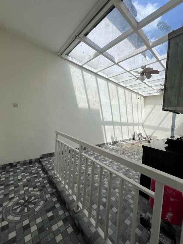 dijual rumah cinere one residence