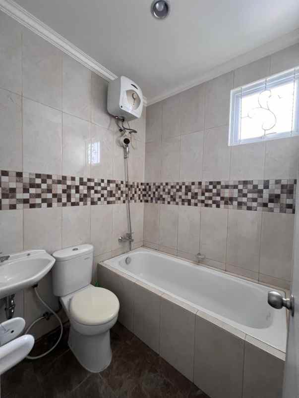 dijual rumah cinere one residence