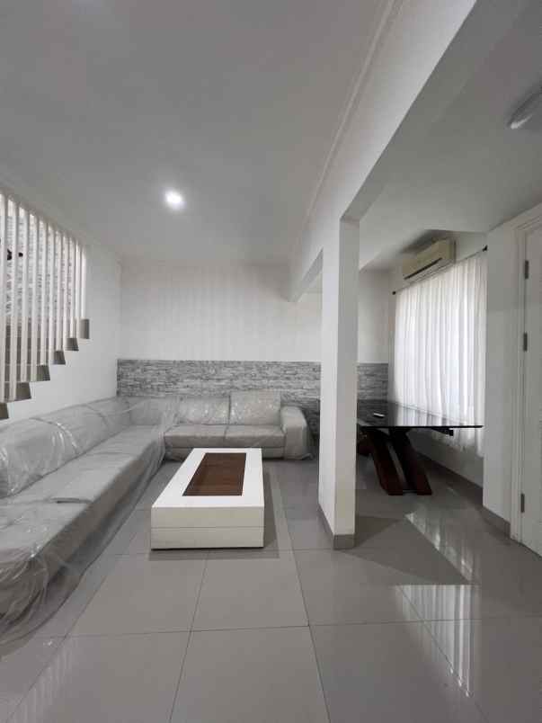 dijual rumah cinere one residence