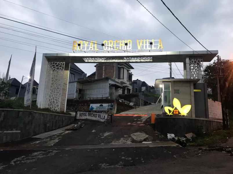 dijual rumah cipageran kec cimahi utara