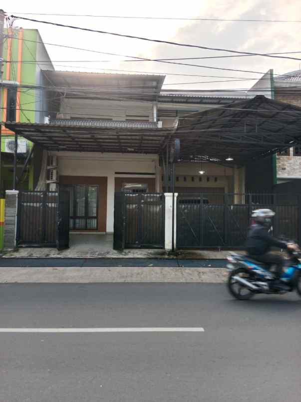 dijual rumah cipayung jakarta timur