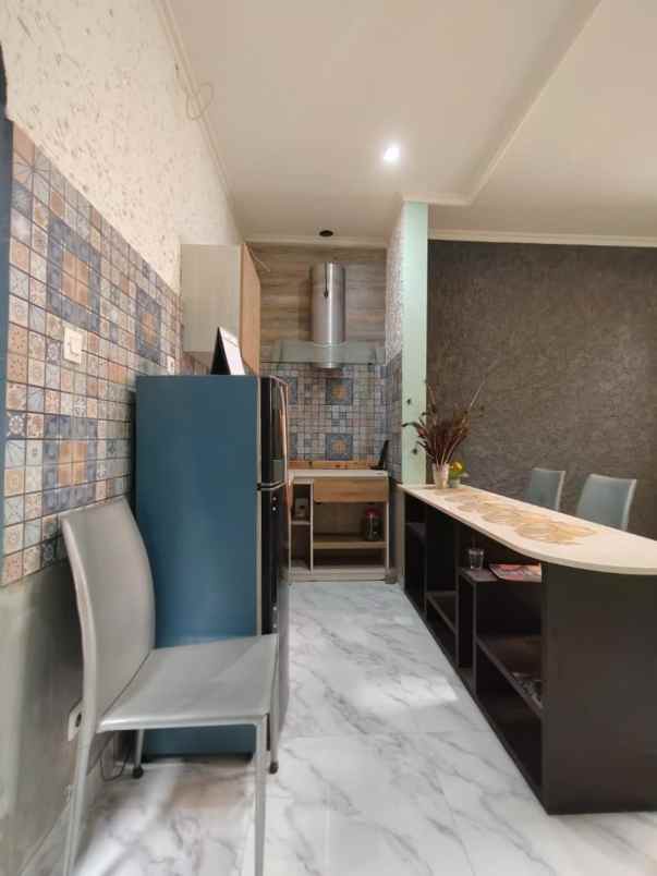 dijual rumah cipayung jakarta timur