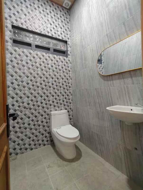 dijual rumah cipayung jakarta timur
