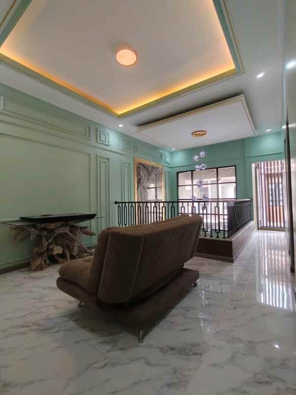 dijual rumah cipayung jakarta timur