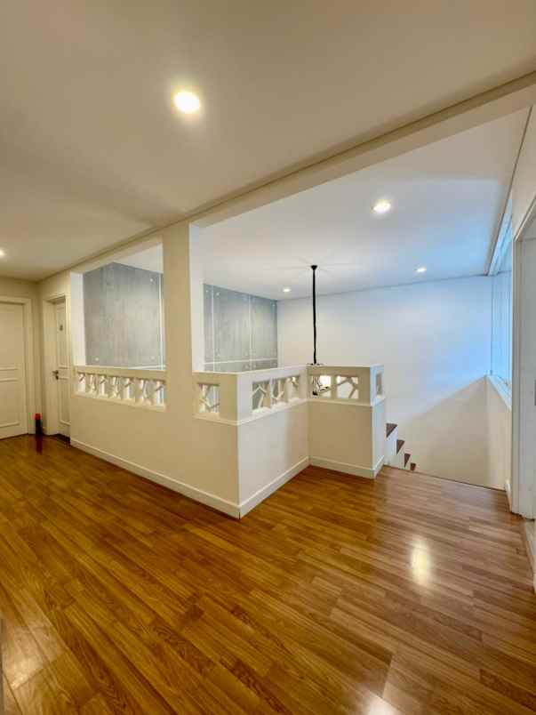 dijual rumah cipete selatan