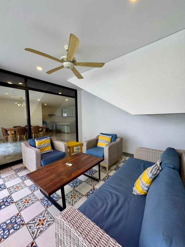 dijual rumah cipete selatan