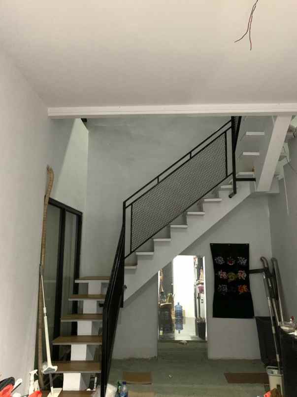 dijual rumah cipinang elok