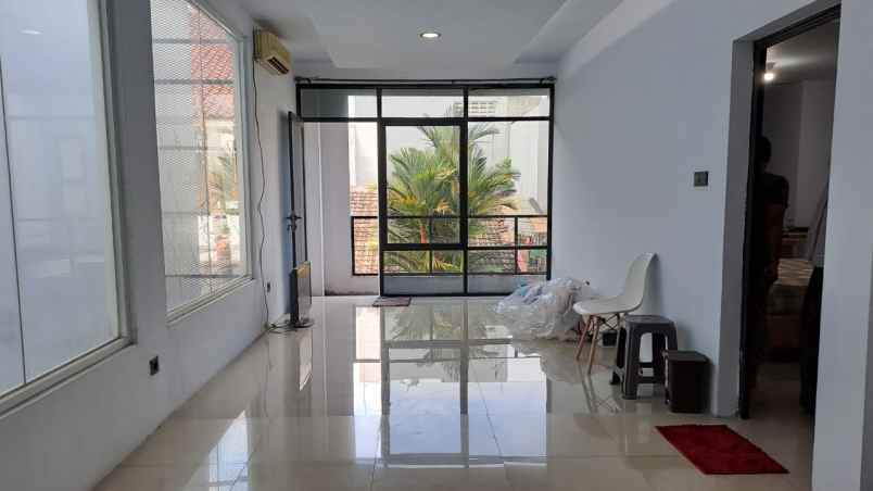 dijual rumah cipinang elok