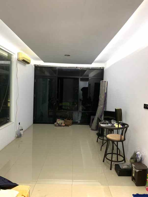 dijual rumah cipinang elok