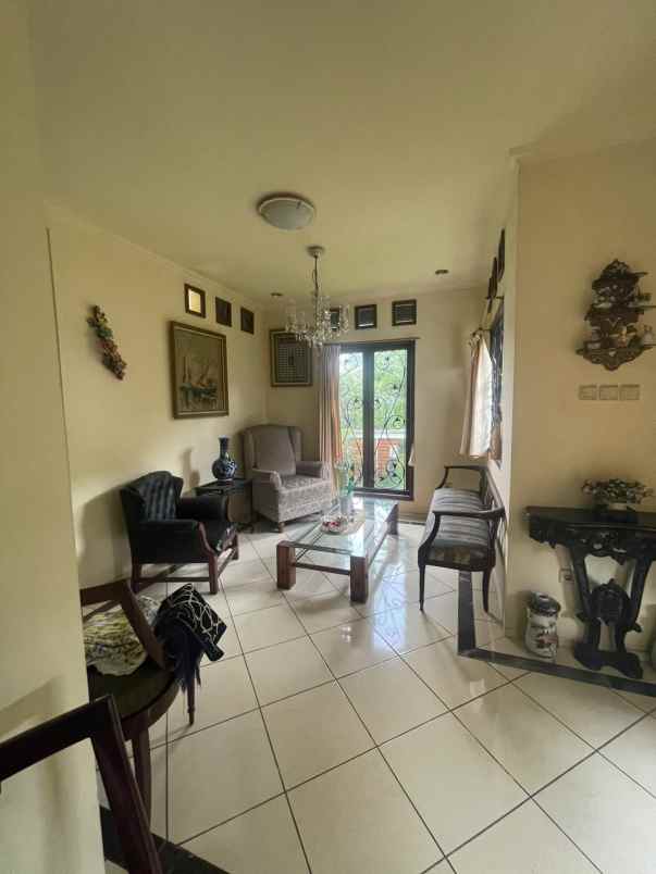 dijual rumah cirendeu pisangan ciputat