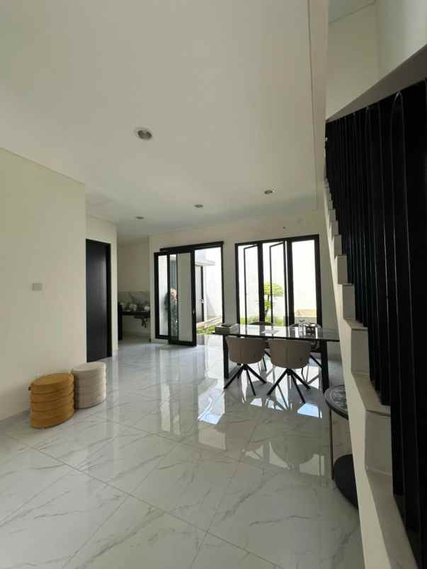 dijual rumah citragran cbd cibubur