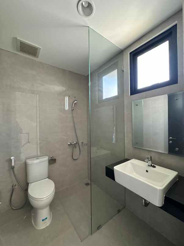 dijual rumah citragran cbd cibubur