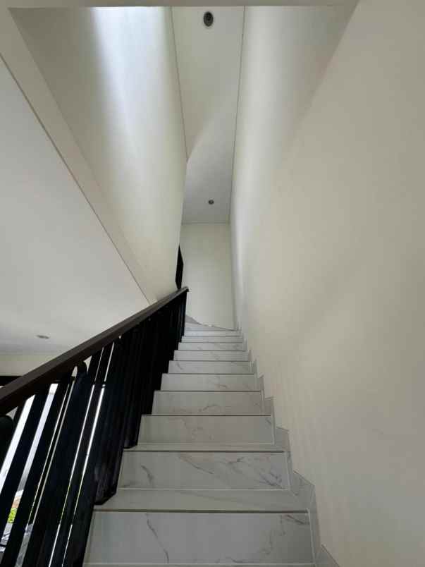 dijual rumah citragran cbd cibubur