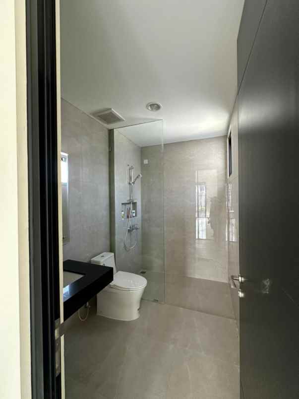 dijual rumah citragran cbd cibubur