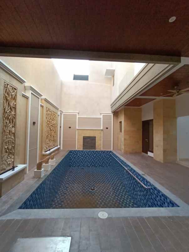 dijual rumah citraland waterfront