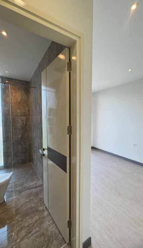 dijual rumah citraland woodland