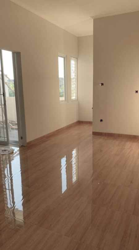 dijual rumah cluster adara kota harapan