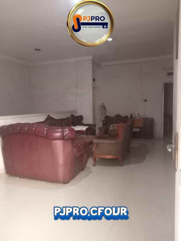 dijual rumah cluster alamanda harapan indah