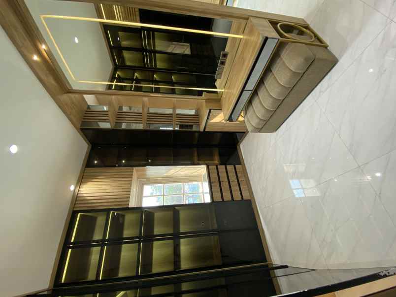 dijual rumah cluster aquamarine phg