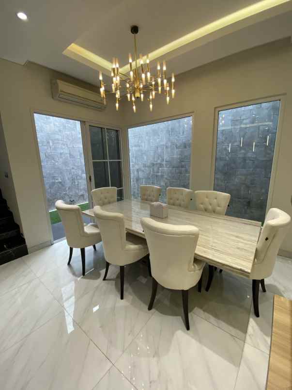 dijual rumah cluster aquamarine phg