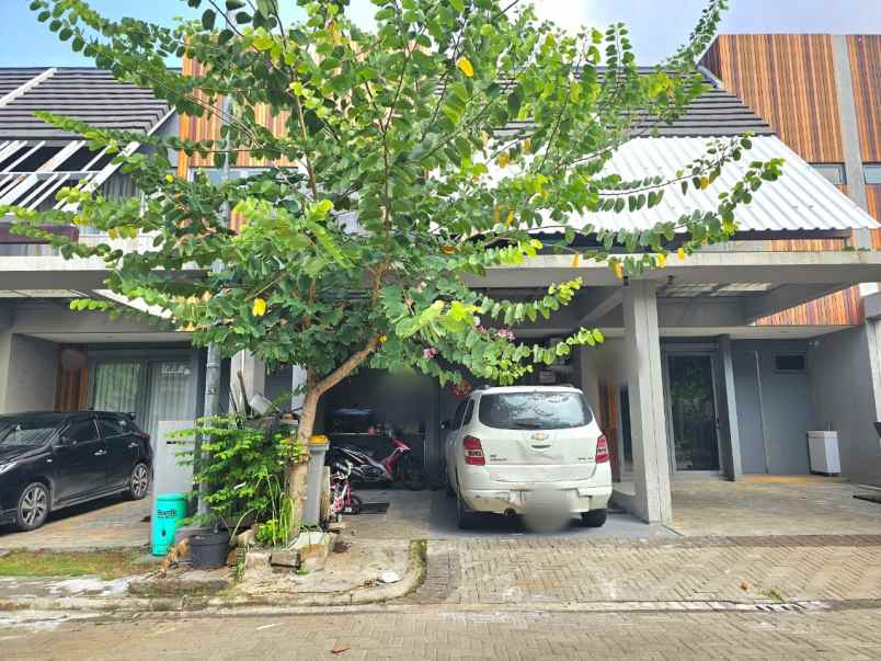 dijual rumah cluster asera nishi