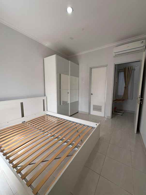 dijual rumah cluster boston village by