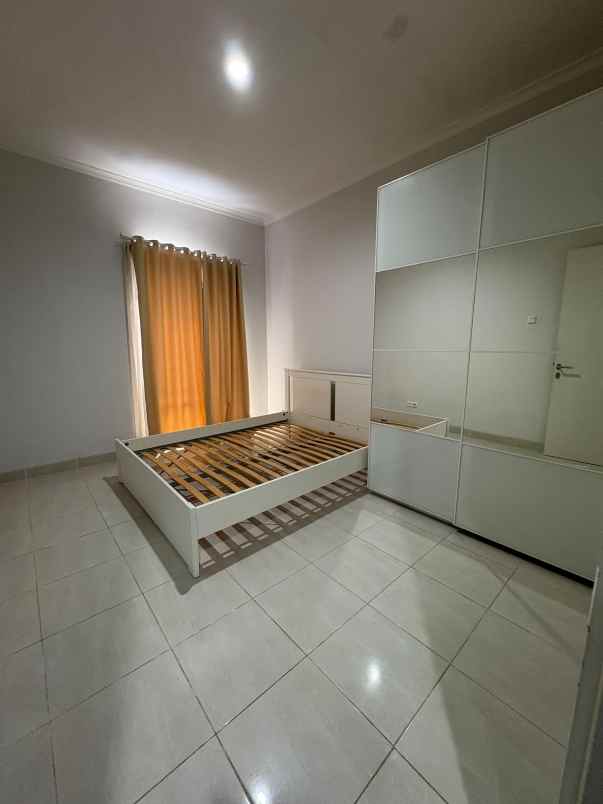 dijual rumah cluster boston village by