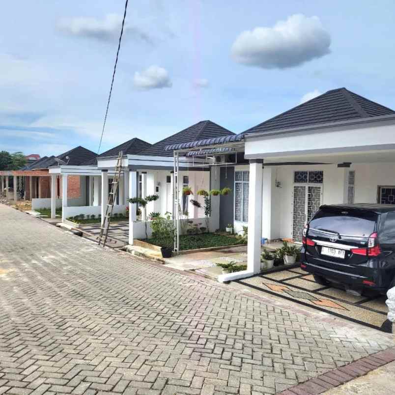 dijual rumah cluster di jl delima panam kota pekanbaru
