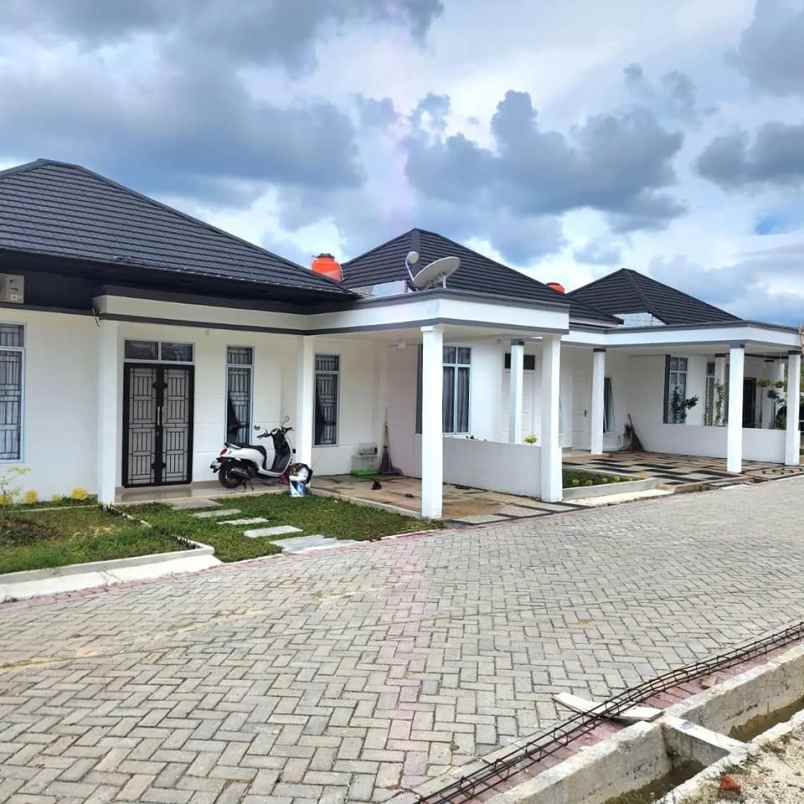 dijual rumah cluster di jl delima panam kota pekanbaru