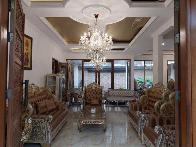 dijual rumah cluster heliconia harapan