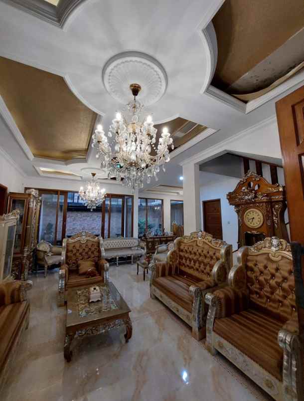 dijual rumah cluster heliconia harapan