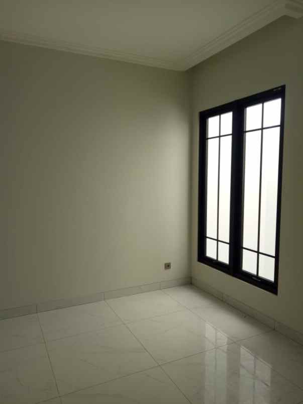 dijual rumah cluster jasmia residence