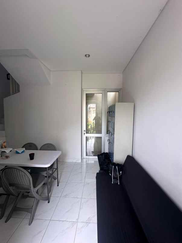 dijual rumah cluster malibu village