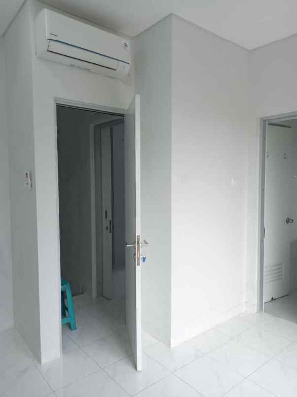 dijual rumah cluster malibu village