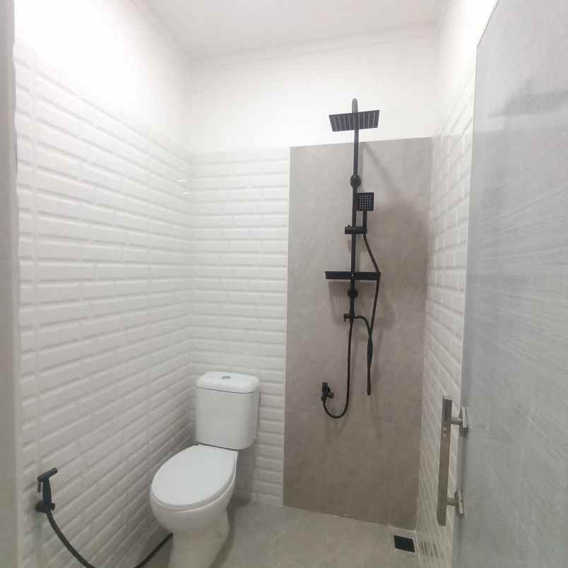 dijual rumah cluster malioboro